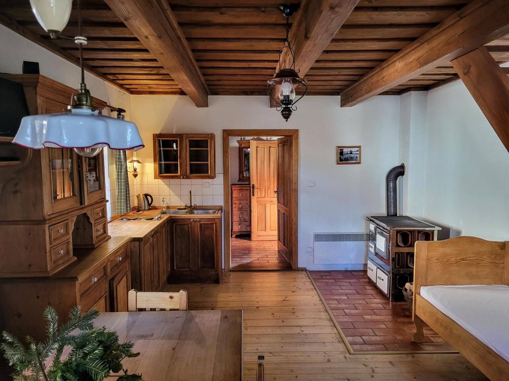 Apartmany Cerveny Dvur Chvalsiny Exterior photo